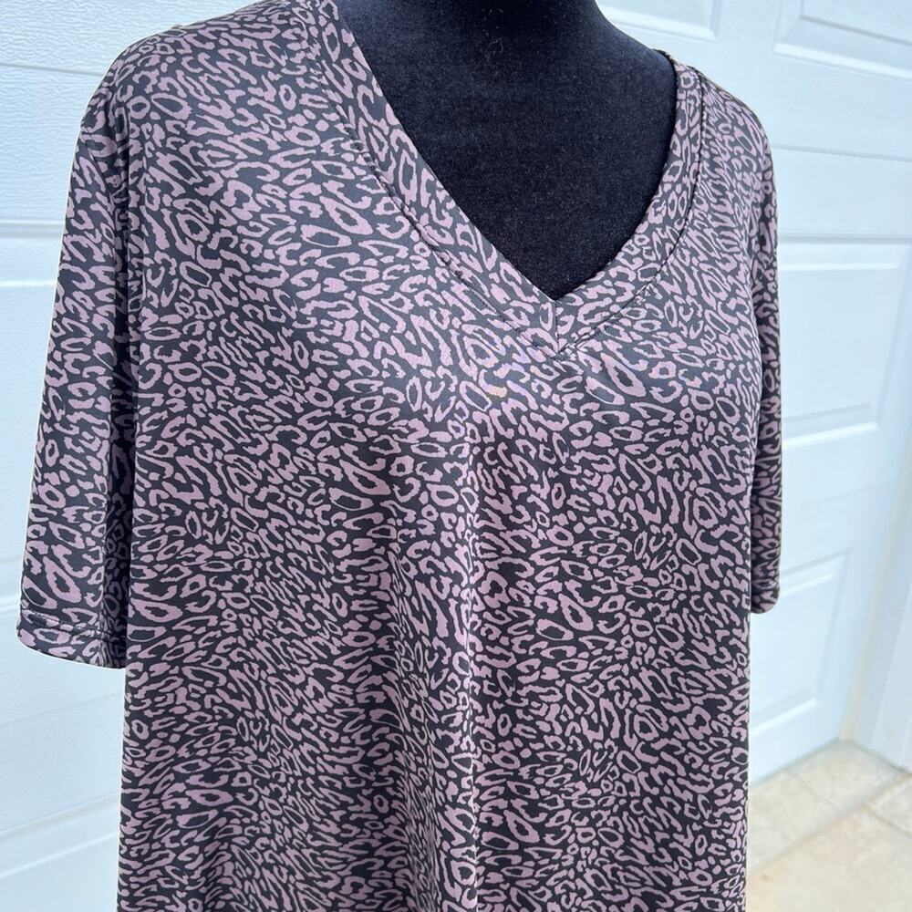JOCKEY V-neck short sleeve black leopard print top Women's size 2X